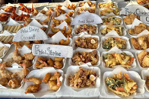 Khaolak: visita guiada com petiscos e show de cabaréKhaolak: Tour guiado com petiscos e show de cabaré