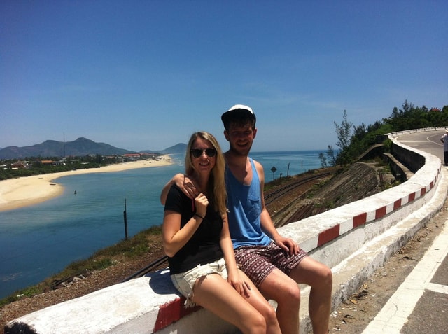 Driver Hue to HOI AN : see Hai Van Pass - Marble Mountain