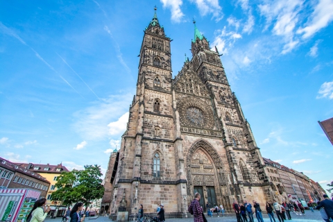 Halte die fotogensten Spots in Nürnberg mit einem Einheimischen fest