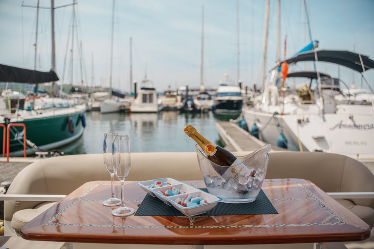 Porto: Douro River Cruise with Welcome Drink &amp; Snacks