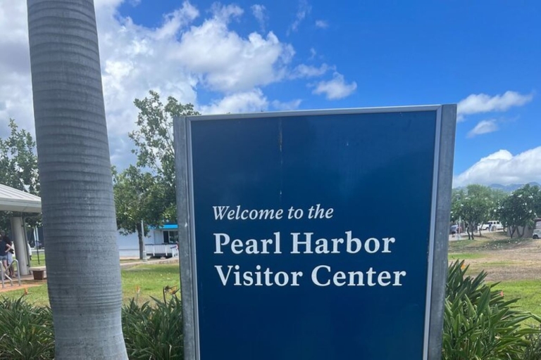 Honolulu:USS Arizona Memorial, Pearl Harbor Stadtrundfahrt&Mittagessen