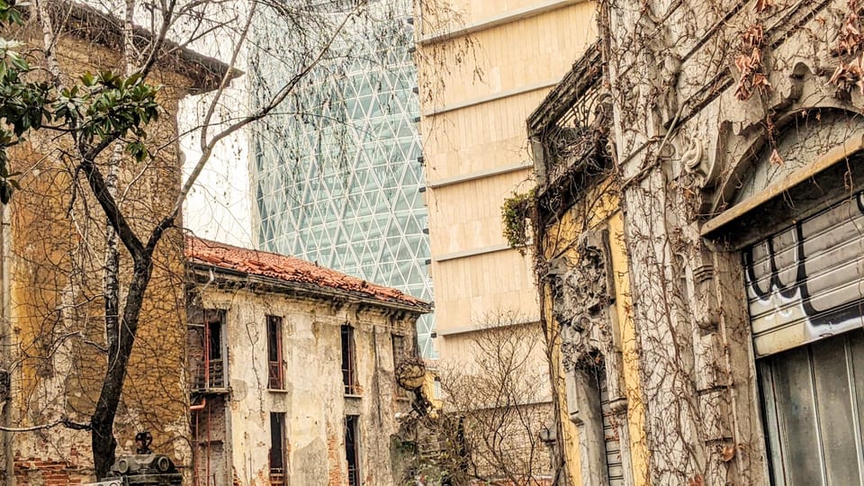 Milán Paseo autoguiado por el futurista barrio de Porta Nuova