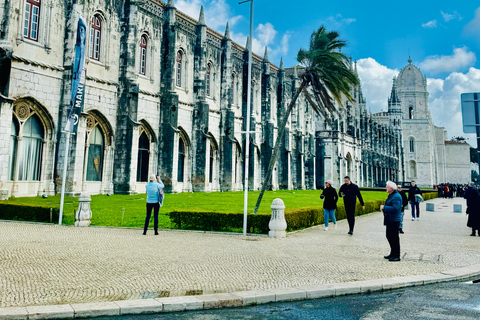 Lizbona: Belem Tour by TukTukLizbona: Belem TukTuk Tour