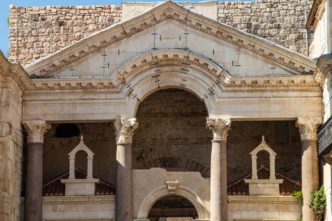 Spalato: punti salienti della città vecchia Tour a piedi per uccelli mattinieri