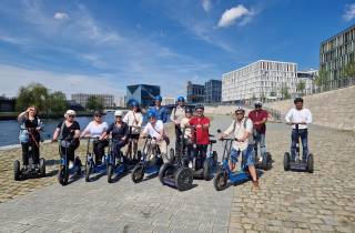 München: Top Sights E-Scooter Tour mit lokalem Guide