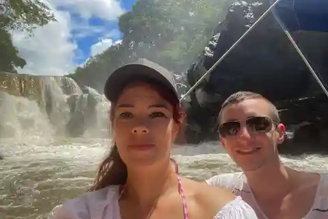 Trou d'Eau Douce : Excursion en bateau à moteur sur l'île aux Cerfs avec déjeuner