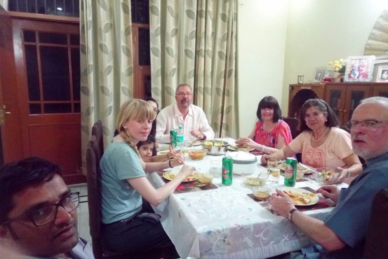 Démonstration de cuisine maison et dîner avec une famille locale à Jaipur