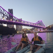 Brisbane: Illuminated River Night Kayak Tour