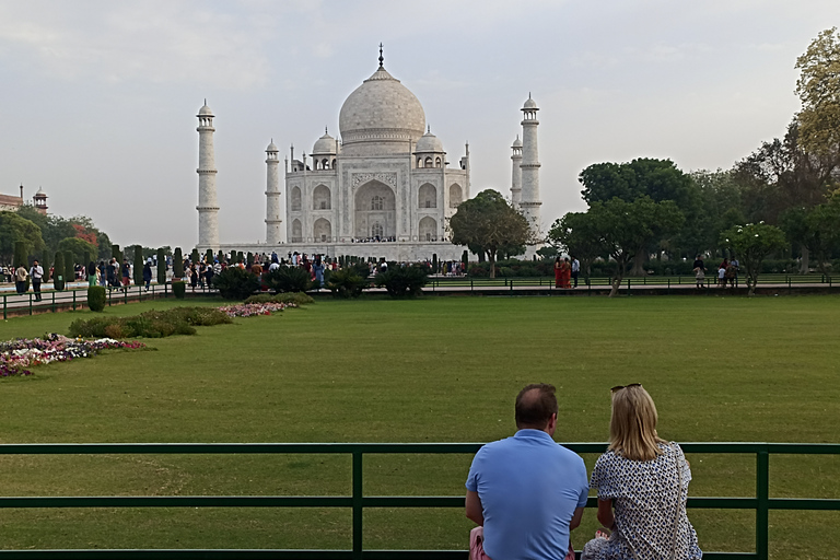 From Delhi: Sunrise Taj Mahal &amp; Agra Tour by Private CarDelhi - Agra - Delhi AC Car + Tour Guide Only