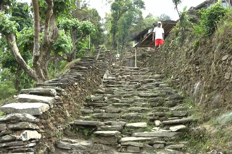 Pokhara: caminhada diurna no sopé da montanha Annapurna