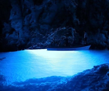 ドゥブロヴニク発：エラフィティ諸島と青の洞窟スピードボート ツアー