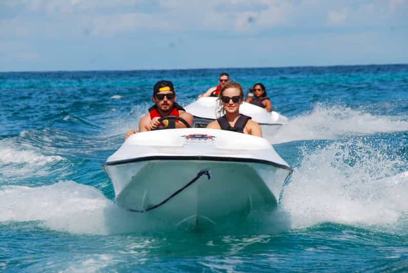 Punta Cana: esperienza guidata in motoscafo sulla costa