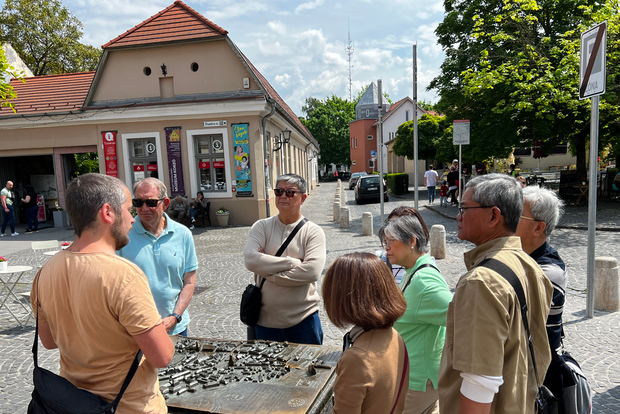 From Budapest: Szentendre Day Trip with Street Food