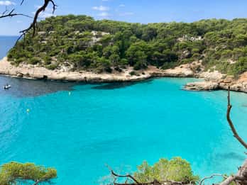 Menorca: Macarella, Turqueta, and Mitjana Cruise with Stops