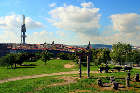 Praga: e-bilet na wieżę telewizyjną Žižkov z audioprzewodnikiem