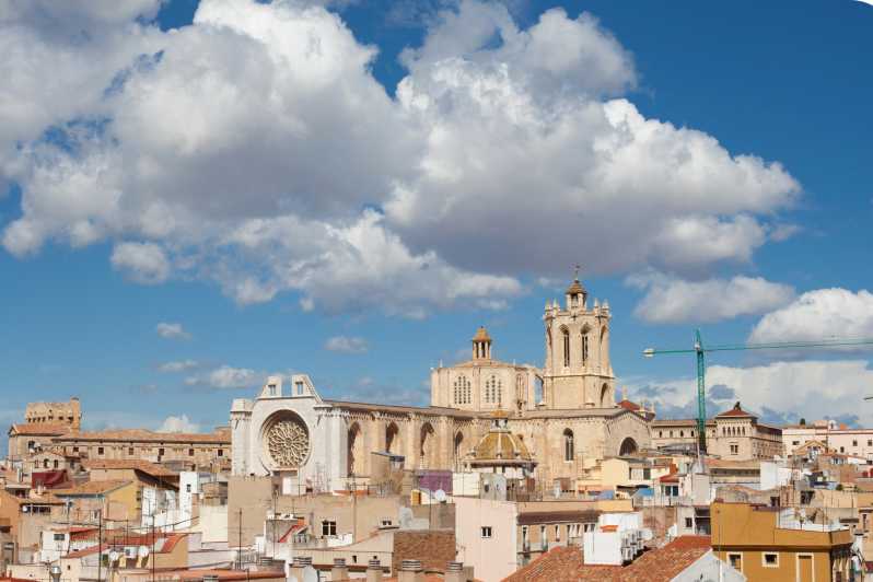 Tarragona: City Exploration Game and Tour
