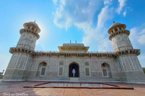 Entdecke das majestätische Taj Mahal und das Agra Fort: Ein Tagesausflug vonTour mit Mittagessen & Eintrittspreis