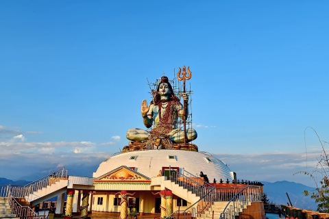 „Święta podróż: zwiedzanie świątyń hinduistycznych w Pokharze”