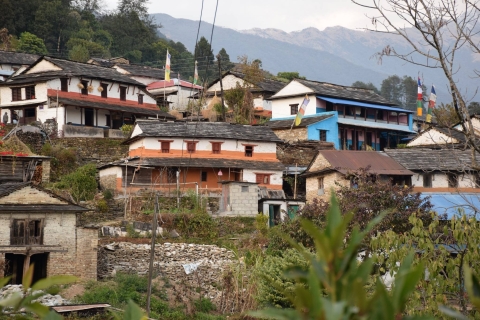 Pokhara: Wycieczka na jedną noc u rodziny goszczącej w typowej wiosce Lwang