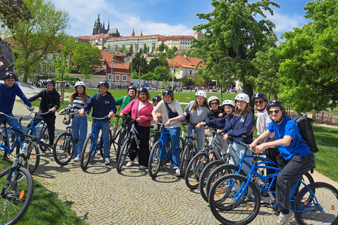 Prag: 2-stündige Sightseeing-Fahrradtour