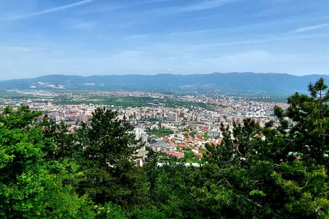 Skopje: Escursione di mezza giornata al canyon di Matka e al monte VodnoSkopje: gita di mezza giornata al Matka Canyon e al monte Vodno