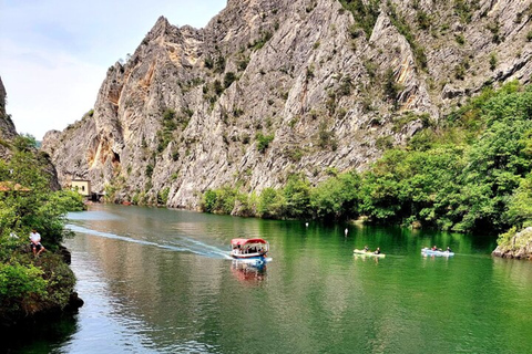 Skopje: Passeio de meio dia ao Matka Canyon e à Montanha VodnoSkopje: Matka Canyon e viagem de meio dia à montanha Vodno