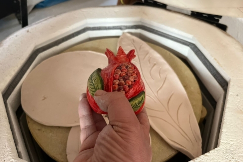 Rhodes : Pottery Masterclass - Make a pomegranate Rhodes - Pottery Masterclass