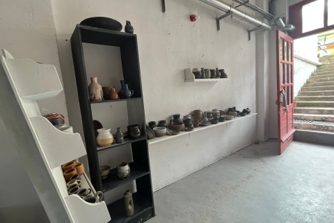 Rhodes: Pottery Masterclass - Maak een granaatappelRhodos - Masterclass aardewerk