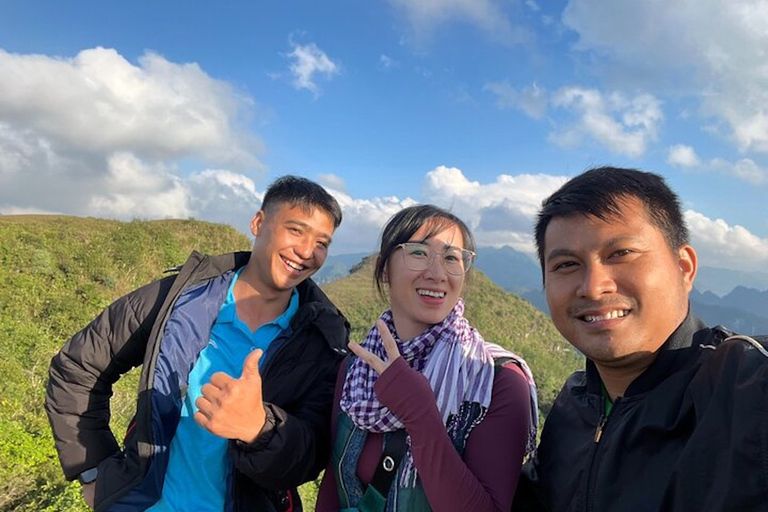 Excursión de un día a la antigua villa francesa de la montaña Cao Bang Phia Oac