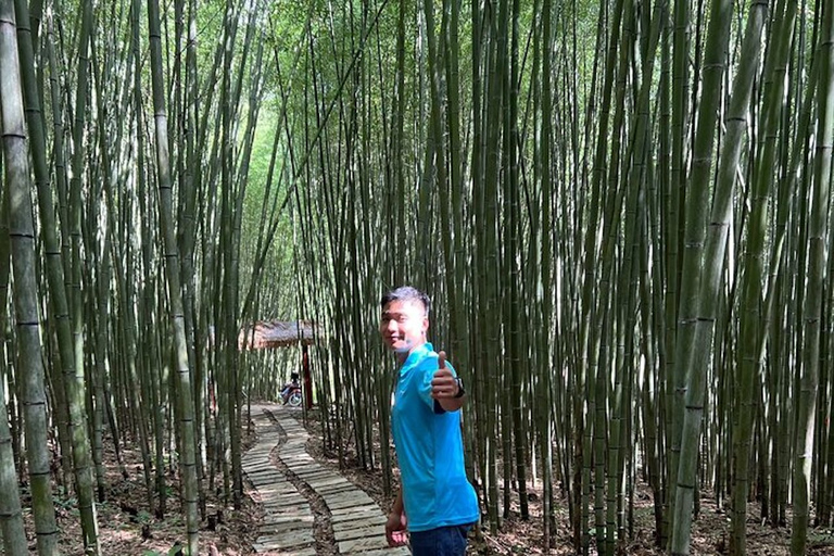 Excursión de un día a la antigua villa francesa de la montaña Cao Bang Phia Oac