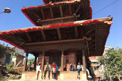 Kathmandu: Guided Walking Tour of Thamel Neighborhood