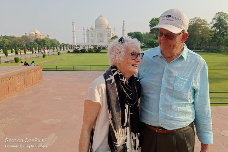 Jaipur : Taj Mahal et Agra - Visite guidée privée d'une journéeExcursion avec voiture climatisée, chauffeur et guide