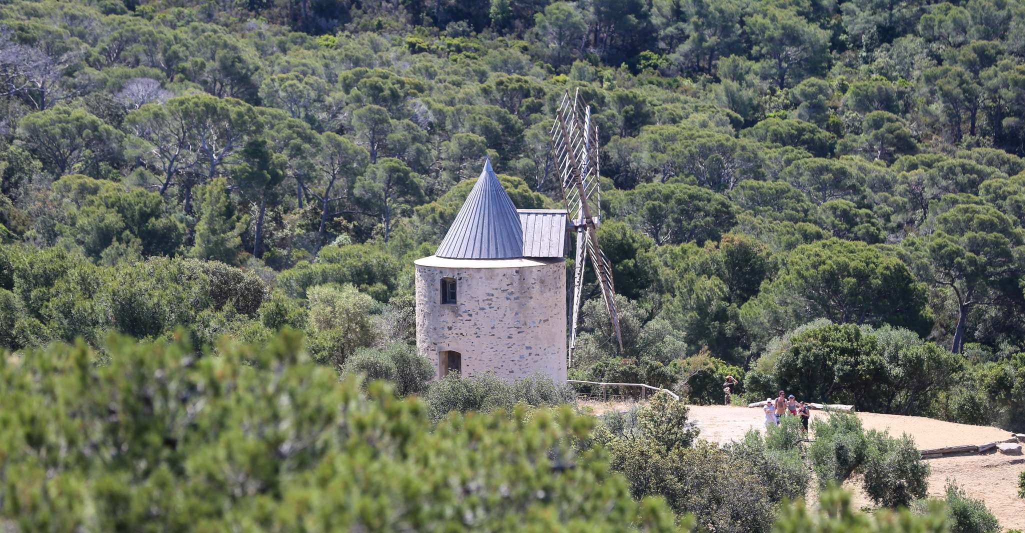 Porquerolles, semi-rigid excursion sea odyssee - Housity