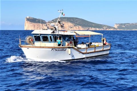 Alghero: Gulf of Alghero Fishing Boat Trip with Fresh Lunch