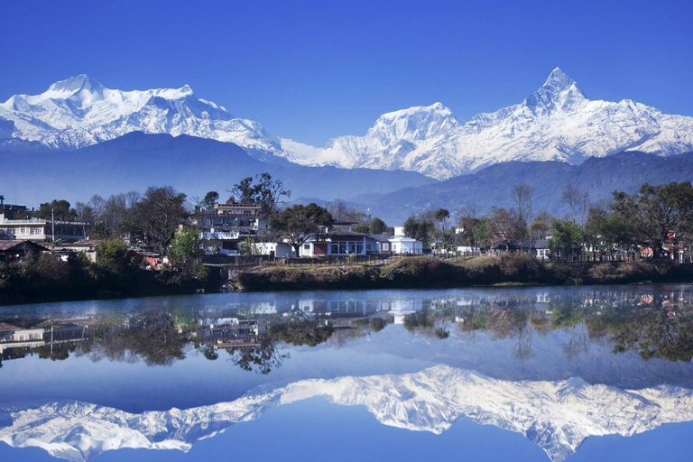 Kathmandu do Pokhary: transfer prywatnym samochodem w jedną stronę