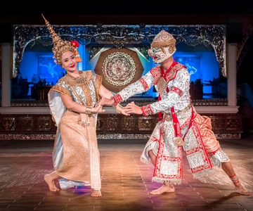 Chiang Mai: Khan Toke Traditional Meal & Dancing Performance