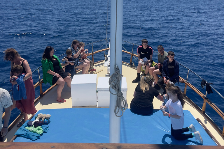 Lindos: Crucero por la Costa Sureste de Rodas con paradas para nadar