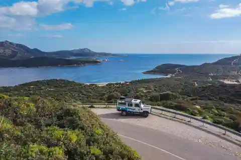 Au départ de Cagliari : Circuit 4x4 plages et montagnes de Chia
