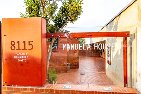 Soweto: Hop-On Hop-Off Bus, City Tour and Apartheid Museum