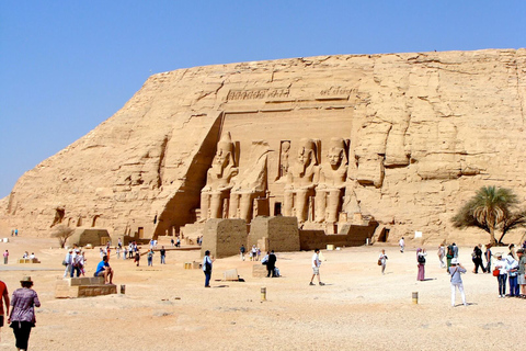 Il Cairo: visita ai monumenti di Assuan e al tempio di Abu Simbel.