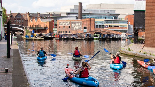 Visit Birmingham Canals Kayak Tour in Wolverhampton