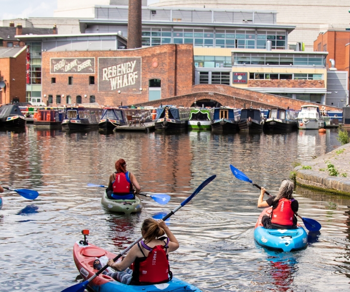 Birmingham: Canals Private Kayak Tour