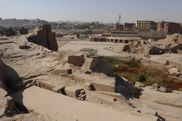 Il Cairo: visita ai monumenti di Assuan e al tempio di Abu Simbel.