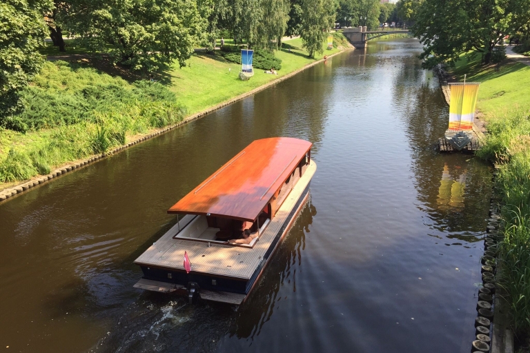Riga: Boat tour in Canal and Daugava Boat Tour in Riga Canal and Daugava