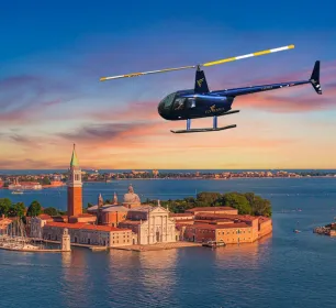 Venedig: Private Helikopter Tour über die Lagune