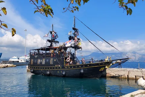 Corfu Town: Pirate Ship Coastal Cruise