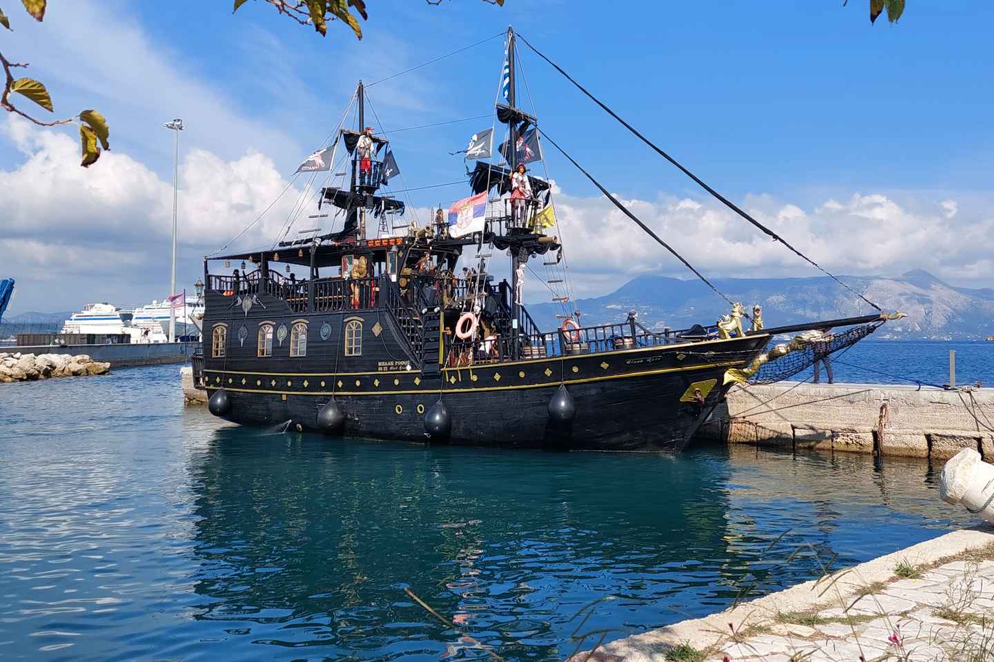 Corfu: Pirate Ship Coastal Cruise with City Views - Corfu: Pirate Ship Coastal Cruise with City Views