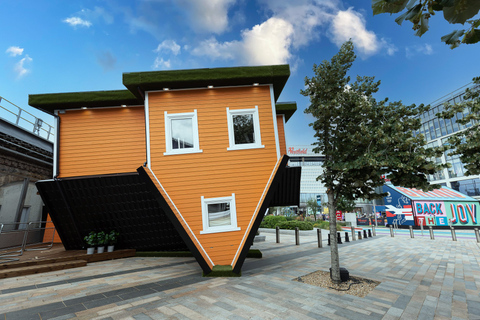 Londen: toegangsbewijs Upside Down House Westfield White City