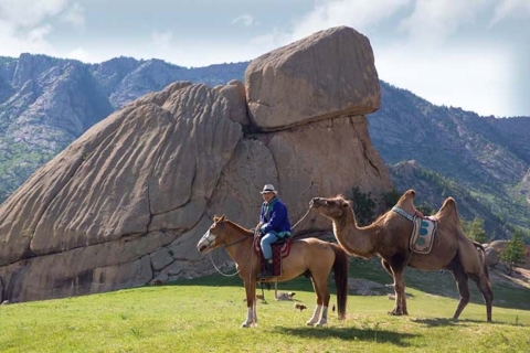 Genghis Khan-standbeeld Eendaagse tour Bonus Terelj National ParkGenghis Khan-standbeeld Eendaagse tour + bonus Terelj National Park