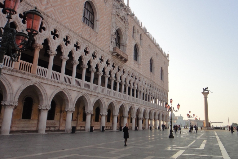 Venedig: Dogenpalast mit SeufzerbrückeTour auf Spanisch